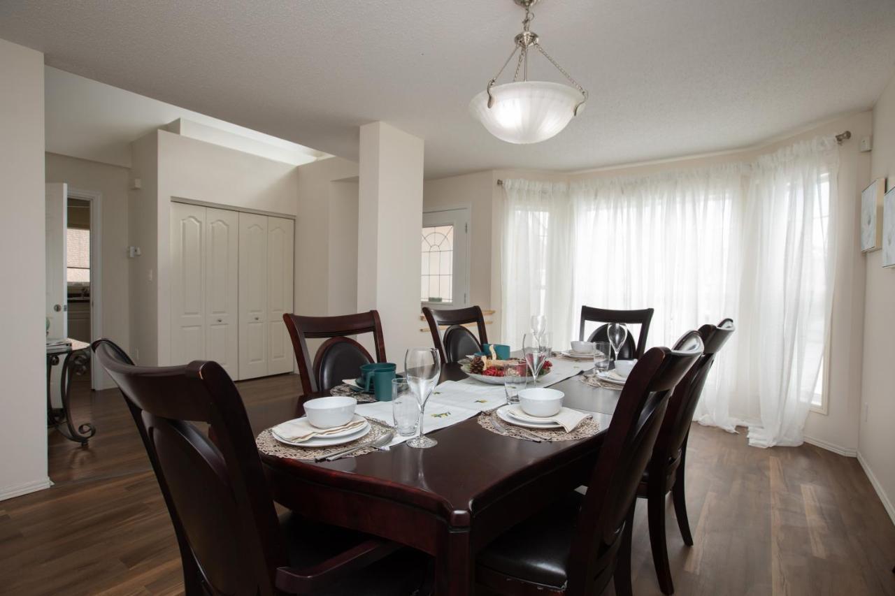 Elegant 6 Bedroom House Near U Of Manitoba Guest house *